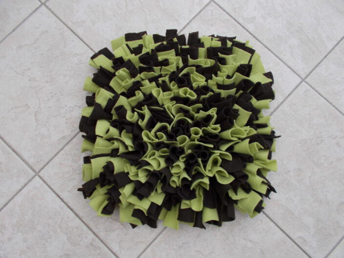 Schnüffelteppich | Modell  lindgrün-braun