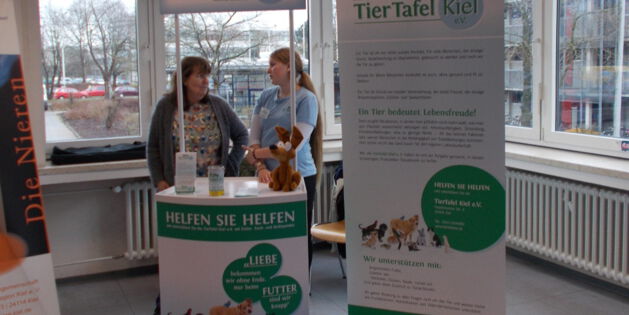 Infostand_der_Tiertafel_Kiel